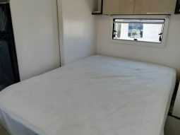 2019 Sunliner Switch S442 Motorhome full