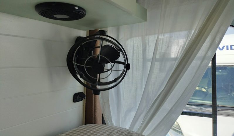 2015 Mercedes Benz Campervan full