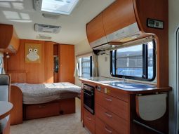 2011 Winnebago Esperance Motorhome (Slide-out) full