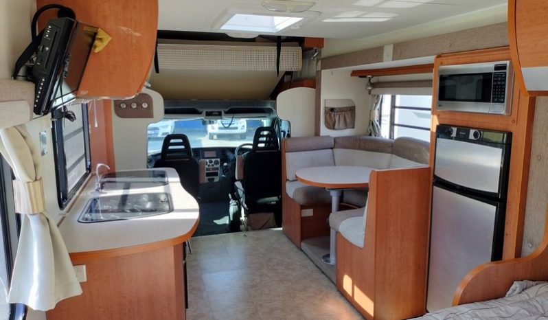 2011 Winnebago Esperance Motorhome (Slide-out) full