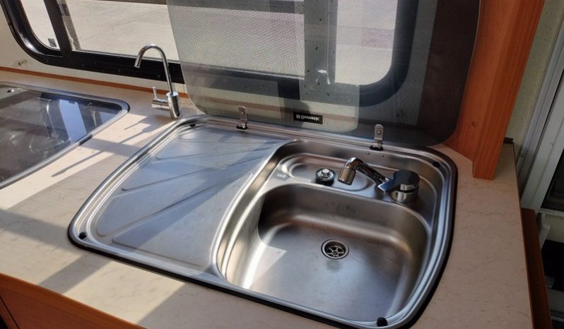 2011 Winnebago Esperance Motorhome (Slide-out) full