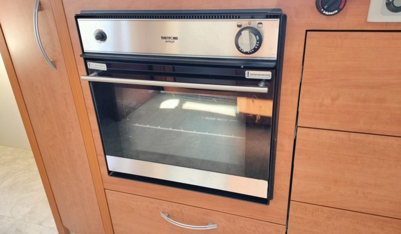 2011 Winnebago Esperance Motorhome (Slide-out) full