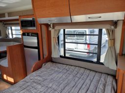 2011 Winnebago Esperance Motorhome (Slide-out) full