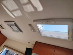 2011 Winnebago Esperance Motorhome (Slide-out) full