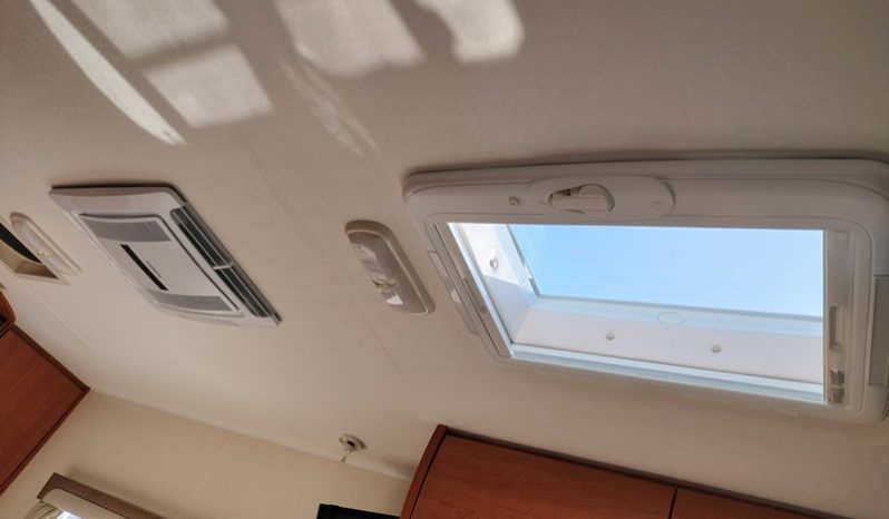 2011 Winnebago Esperance Motorhome (Slide-out) full