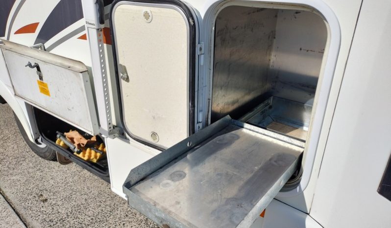 2011 Winnebago Esperance Motorhome (Slide-out) full