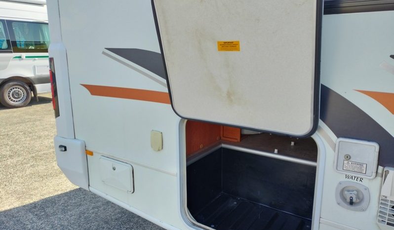 2011 Winnebago Esperance Motorhome (Slide-out) full