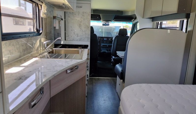 2020 Avida Silverton Motorhome (Slide-out) full