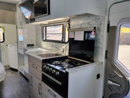 2020 Avida Silverton Motorhome (Slide-out) full
