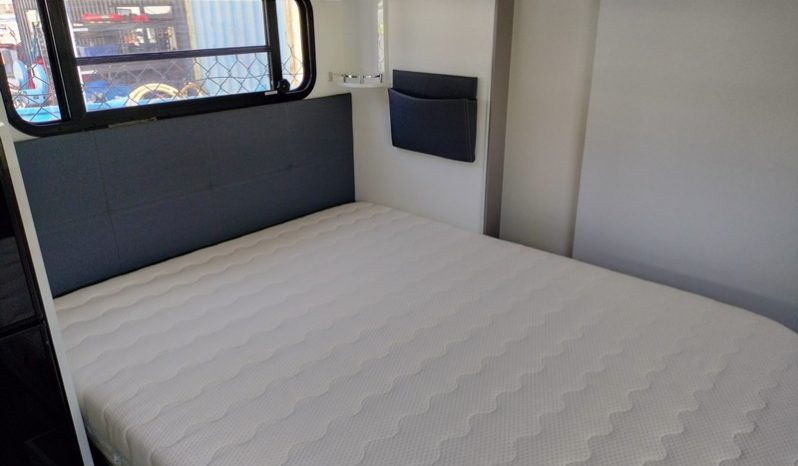 2020 Avida Silverton Motorhome (Slide-out) full