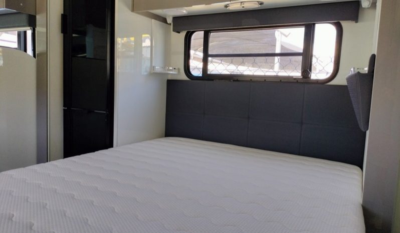2020 Avida Silverton Motorhome (Slide-out) full