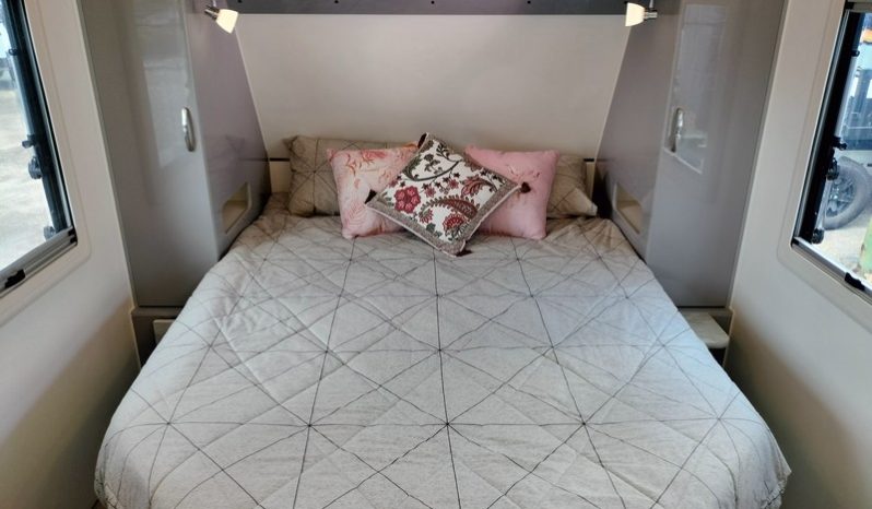 2025 ROADCRUISER Caravan (18ft) full