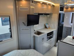 2025 ROADCRUISER Caravan (18ft) full