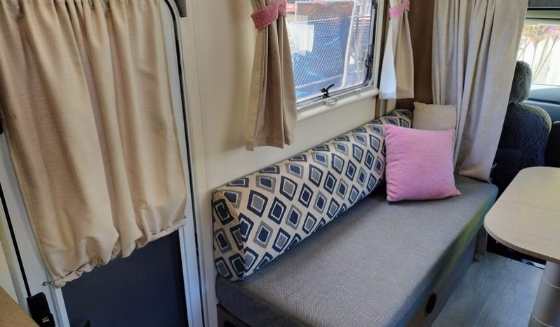 2022 Jayco Conquest Motorhome 20ft full