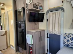 2022 Jayco Conquest Motorhome 20ft full