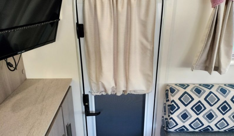 2022 Jayco Conquest Motorhome 20ft full