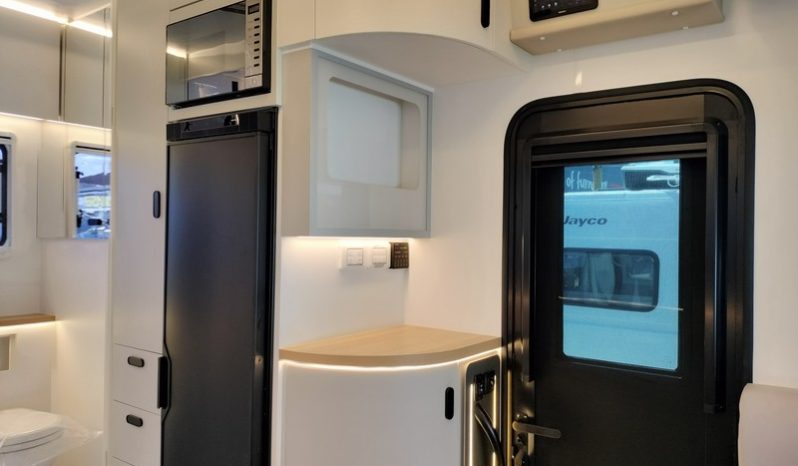 2026 Sunliner Pinto 422-26 Motorhome 22ft full