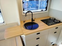 2026 Sunliner Pinto 422-26 Motorhome 22ft full