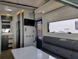 2020 Renault/Windsor Motorhome 21ft full