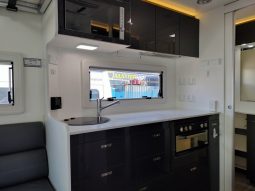 2020 Renault/Windsor Motorhome 21ft full