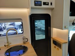 2026 Sunliner Switch 441-26 Motorhome 7.0M full