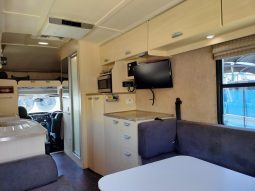 2009 Kia/Ford Dreamtime Motorhome 23ft full