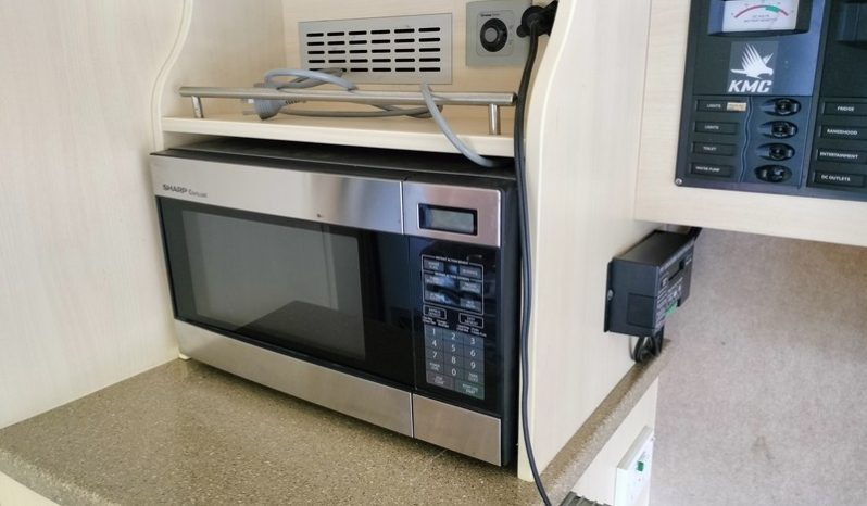 2009 Kia/Ford Dreamtime Motorhome 23ft full