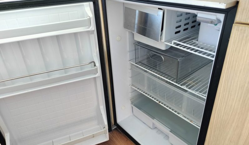 2015 Kea Nomad 2+1 Campervan 23ft full