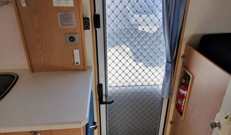 2010 Suncamper Sherwood Motorhome full