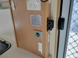 2010 Suncamper Sherwood Motorhome full
