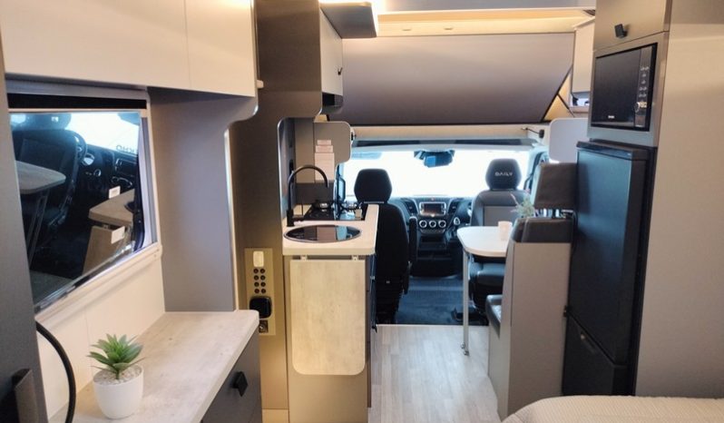 2026 Sunliner Switch 442-26 Slide-out Motorhome 7.0M full