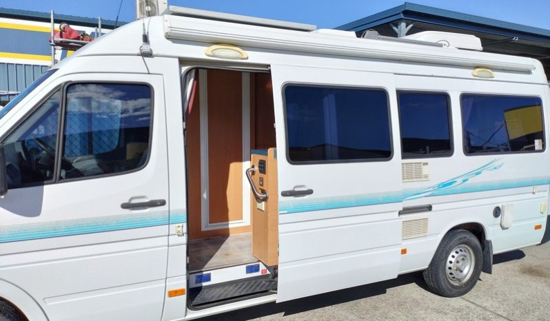 2004 Frontline Campervan 23ft full