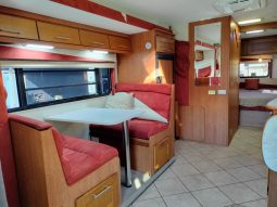 2009 Winnebago Longreach 2735SL (Slide-out) Motorhome 27ft full