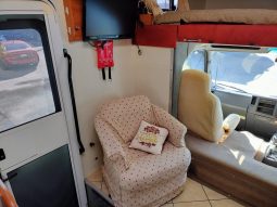 2009 Winnebago Longreach 2735SL (Slide-out) Motorhome 27ft full