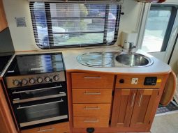2009 Winnebago Longreach 2735SL (Slide-out) Motorhome 27ft full