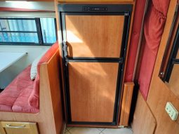 2009 Winnebago Longreach 2735SL (Slide-out) Motorhome 27ft full