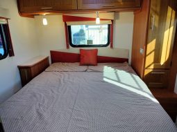 2009 Winnebago Longreach 2735SL (Slide-out) Motorhome 27ft full