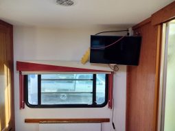 2009 Winnebago Longreach 2735SL (Slide-out) Motorhome 27ft full