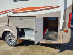 2009 Winnebago Longreach 2735SL (Slide-out) Motorhome 27ft full