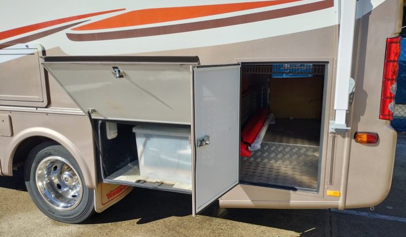2009 Winnebago Longreach 2735SL (Slide-out) Motorhome 27ft full