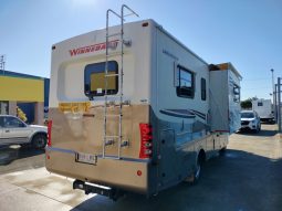 2009 Winnebago Longreach 2735SL (Slide-out) Motorhome 27ft full