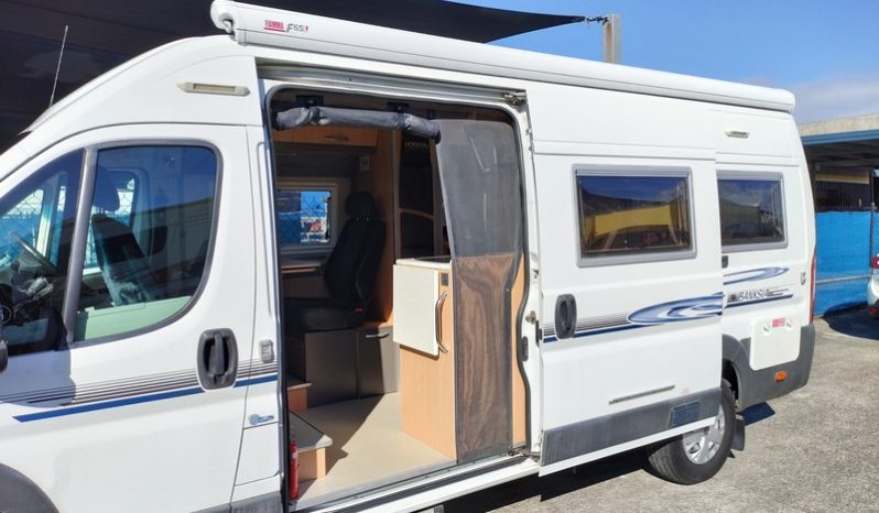 2015 Horizon Banksia Campervan 21ft full
