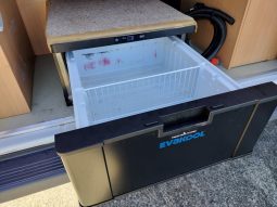 2015 Horizon Banksia Campervan 21ft full