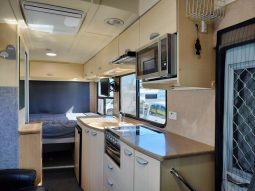 2010 Kea Endeavour Motorhome 23ft full