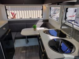 2025 Sunliner Chase 4X4 Motorhome 19ft full