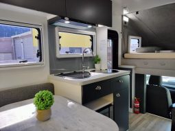 2025 Sunliner Chase 4X4 Motorhome 19ft full