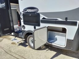 2025 Sunliner Chase 4X4 Motorhome 19ft full