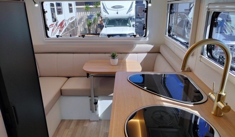 2026 Sunliner Chase 4X4 Motorhome 19ft full