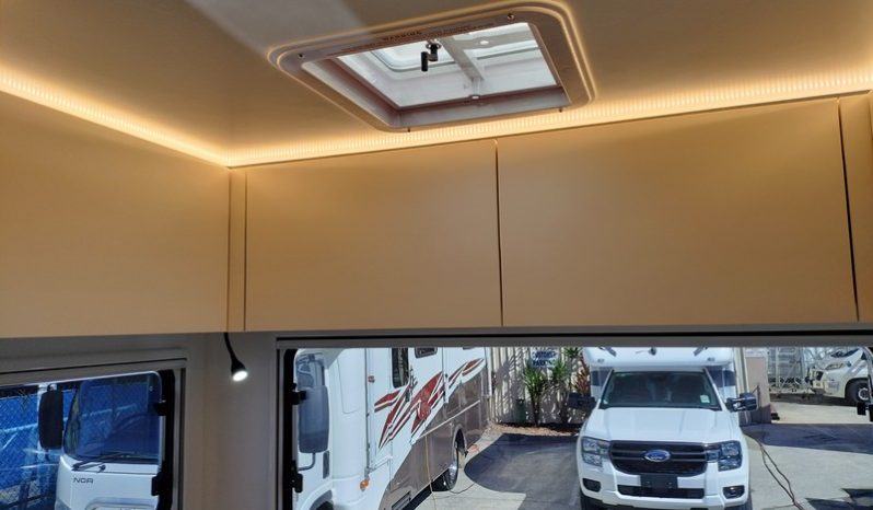 2026 Sunliner Chase 4X4 Motorhome 19ft full