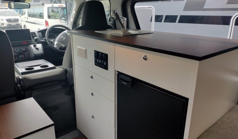 2018 Toyota HiAce Roadcruiser PopTop Campervan 19ft full